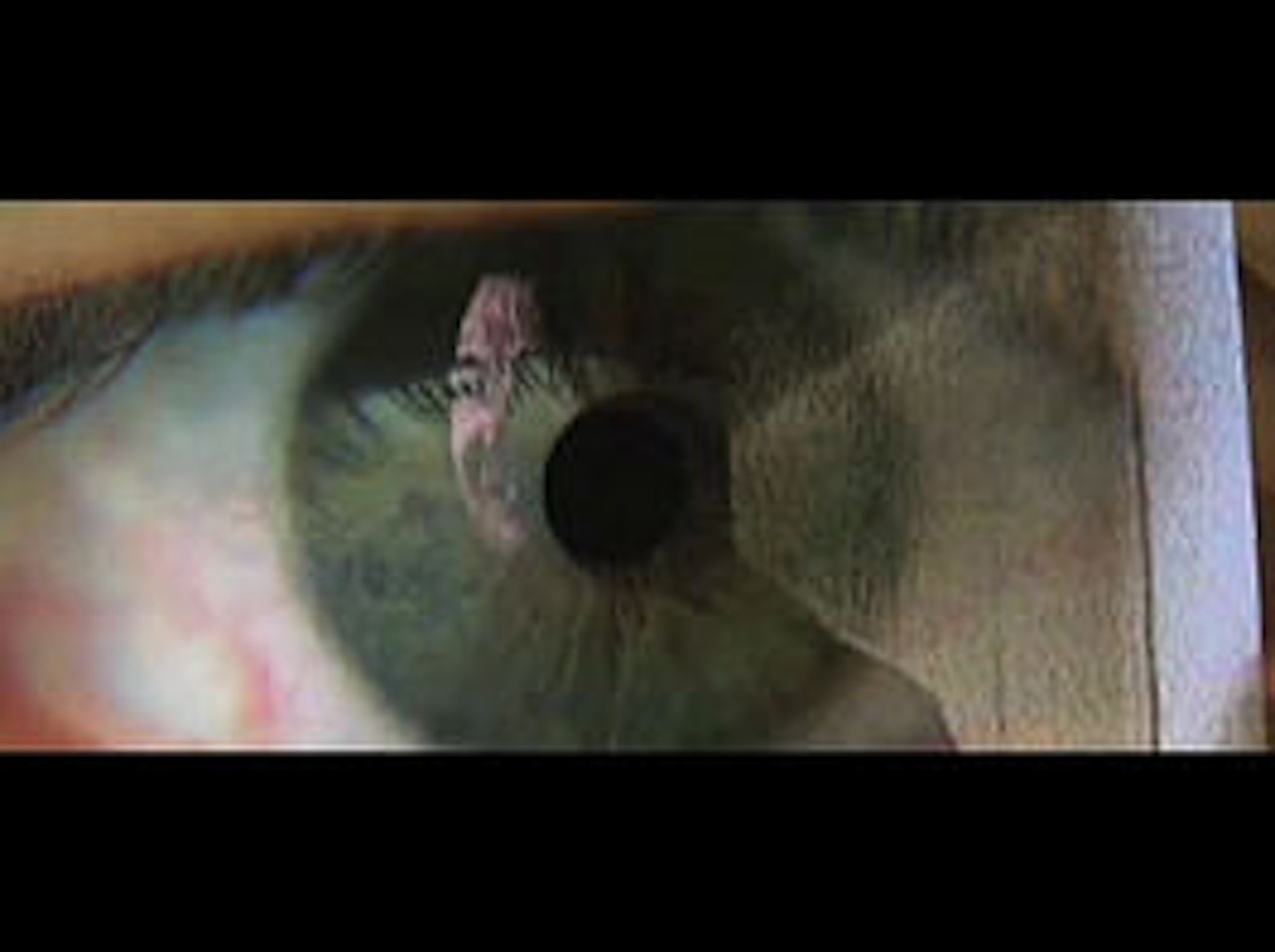 Skrekk og gru - det er ikke uten nerver Kong Vinter lader opp til premieren. Skrekk og gru - det er ikke uten nerver Kong Vinter lader opp til premieren.