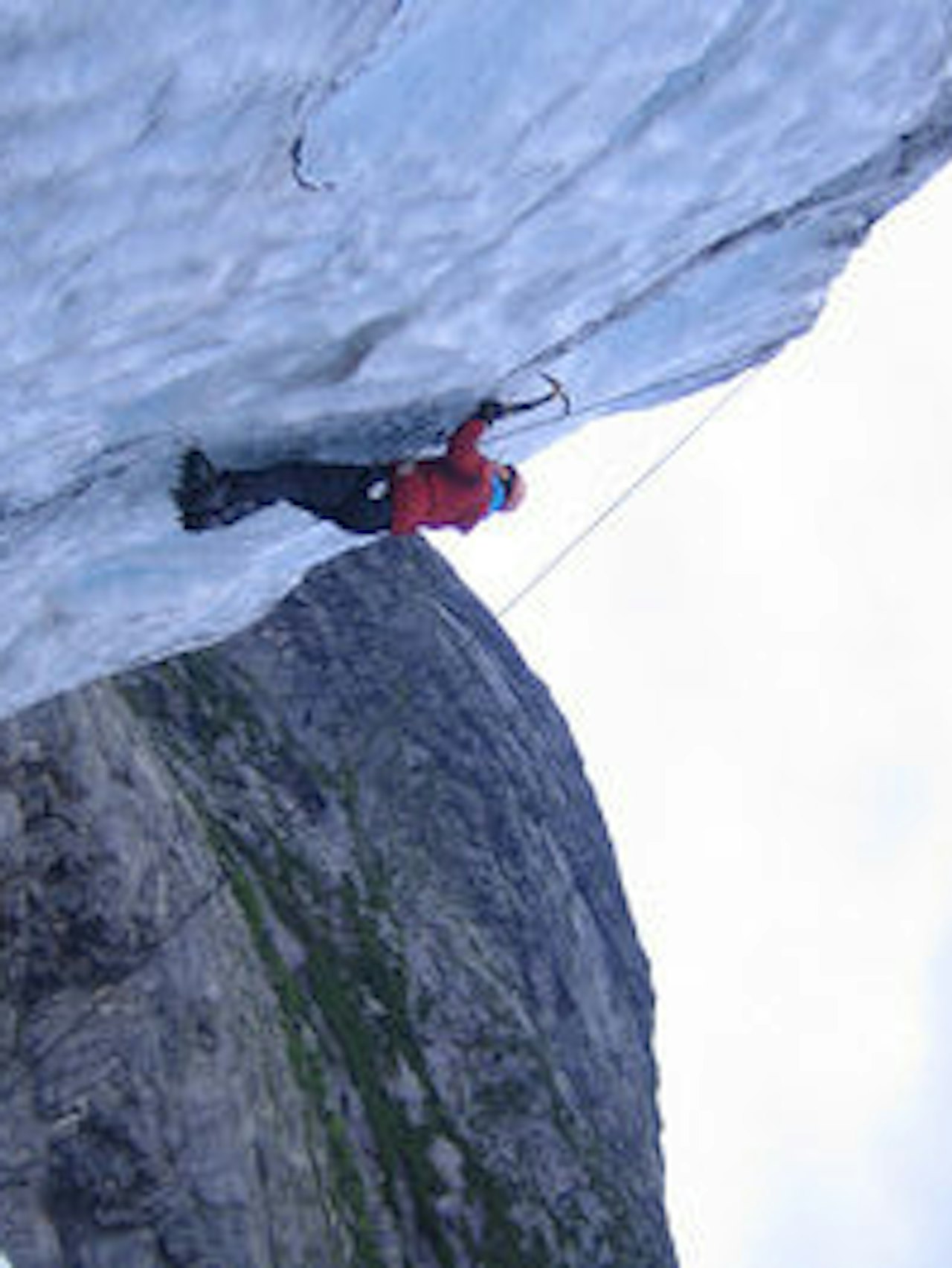 Klatring på Nigarsbreen er en av mulighetene på Brefestivalen i slutten av juni. Klatring på Nigarsbreen er en av mulighetene på Brefestivalen i slutten av juni.