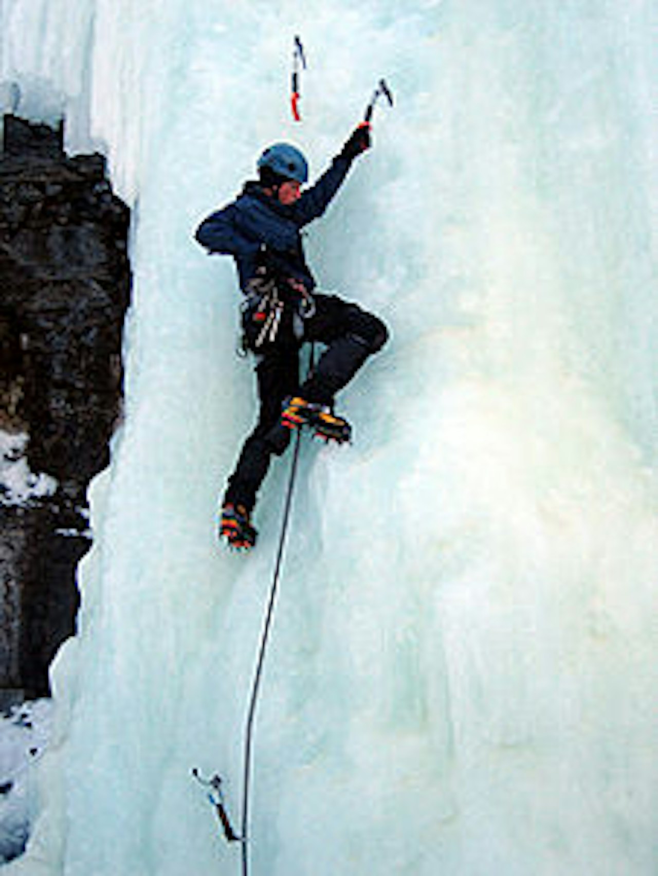 Isklatring er en del av programmet på det nye klatrekurset til Nordnorsk Klatreskole. Isklatring er en del av programmet på det nye klatrekurset til Nordnorsk Klatreskole.