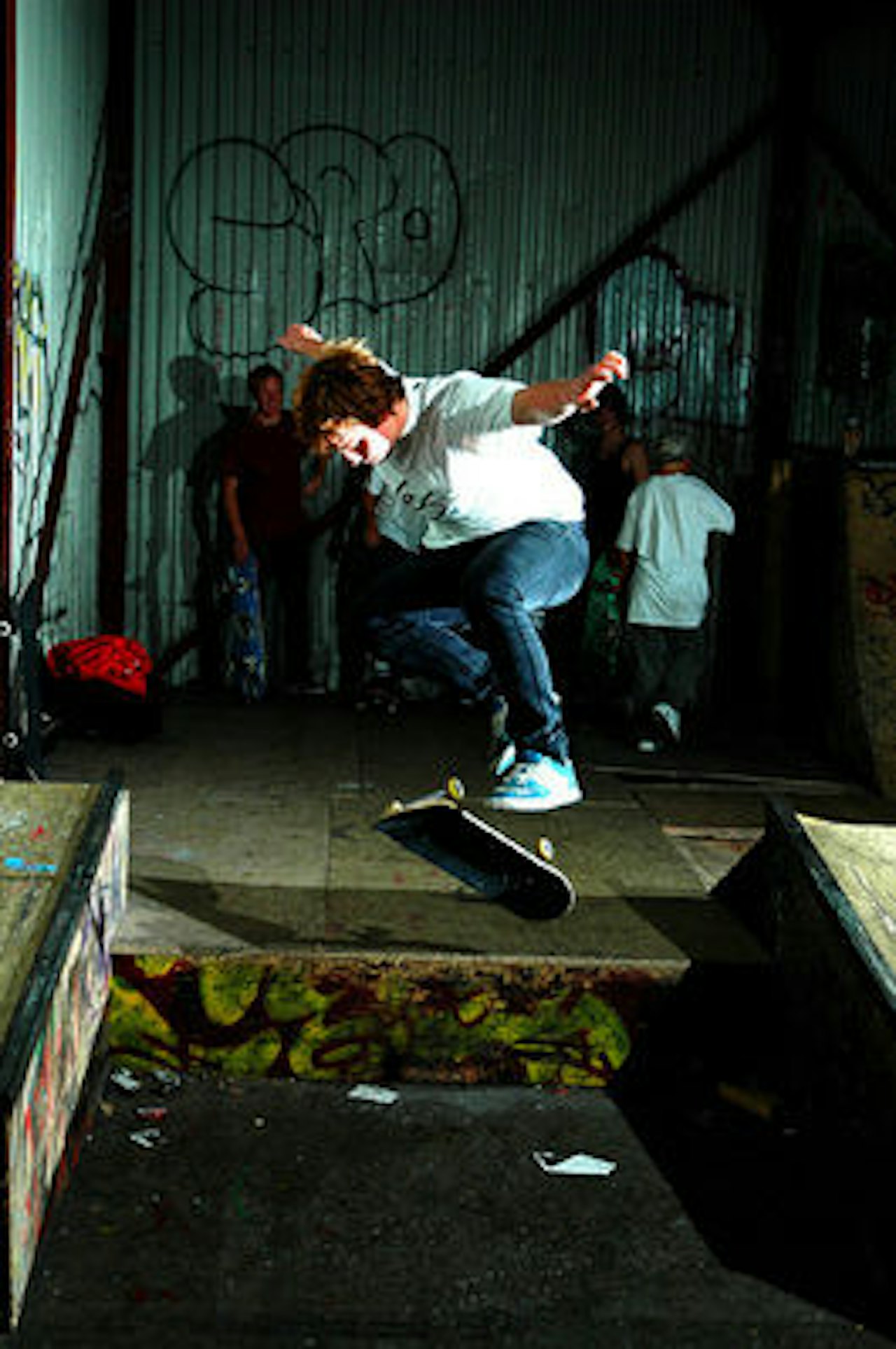 Asbjørn Johansen setter en 360 flip på Samsen rampen i Kristiansand. Foto: Martin Vadet Asbjørn Johansen setter en 360 flip på Samsen rampen i Kristiansand. Foto: Martin Vadet