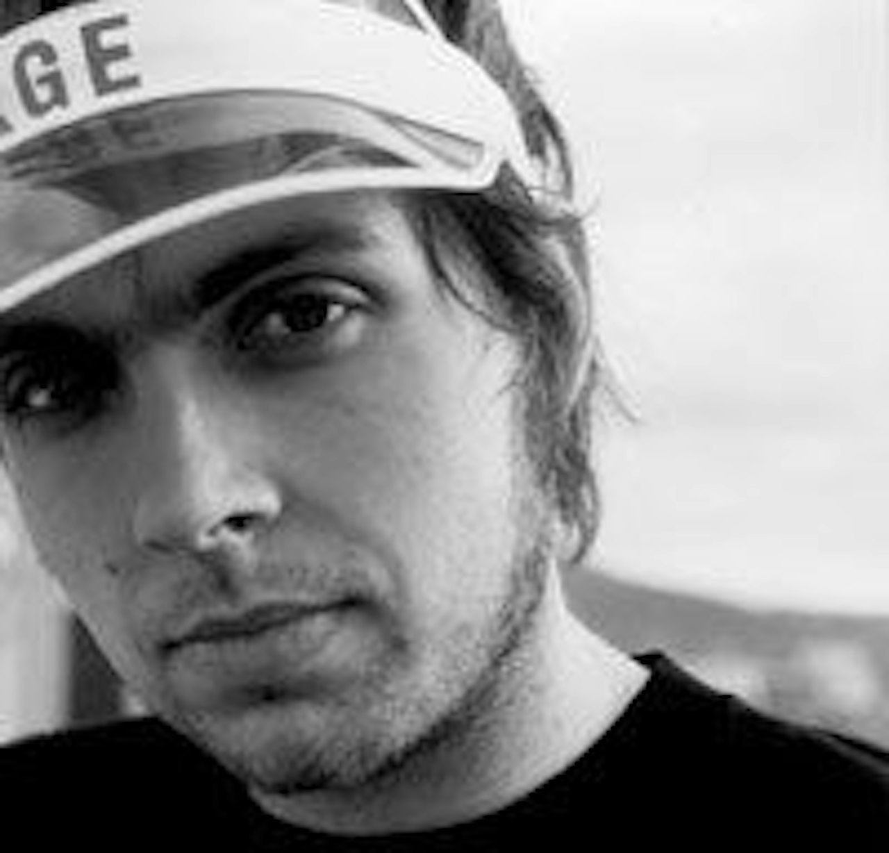 Mikal Telle vet å få opp temperaturen på dansegulvet. Mikal Telle vet å få opp temperaturen på dansegulvet.