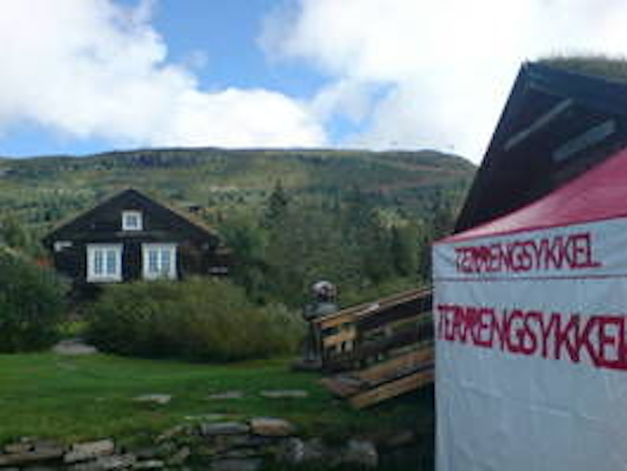 Foreløpig rolig på Skeikampen, men til helgen myldrer det av terrengsyklister her. Foreløpig rolig på Skeikampen, men til helgen myldrer det av terrengsyklister her.