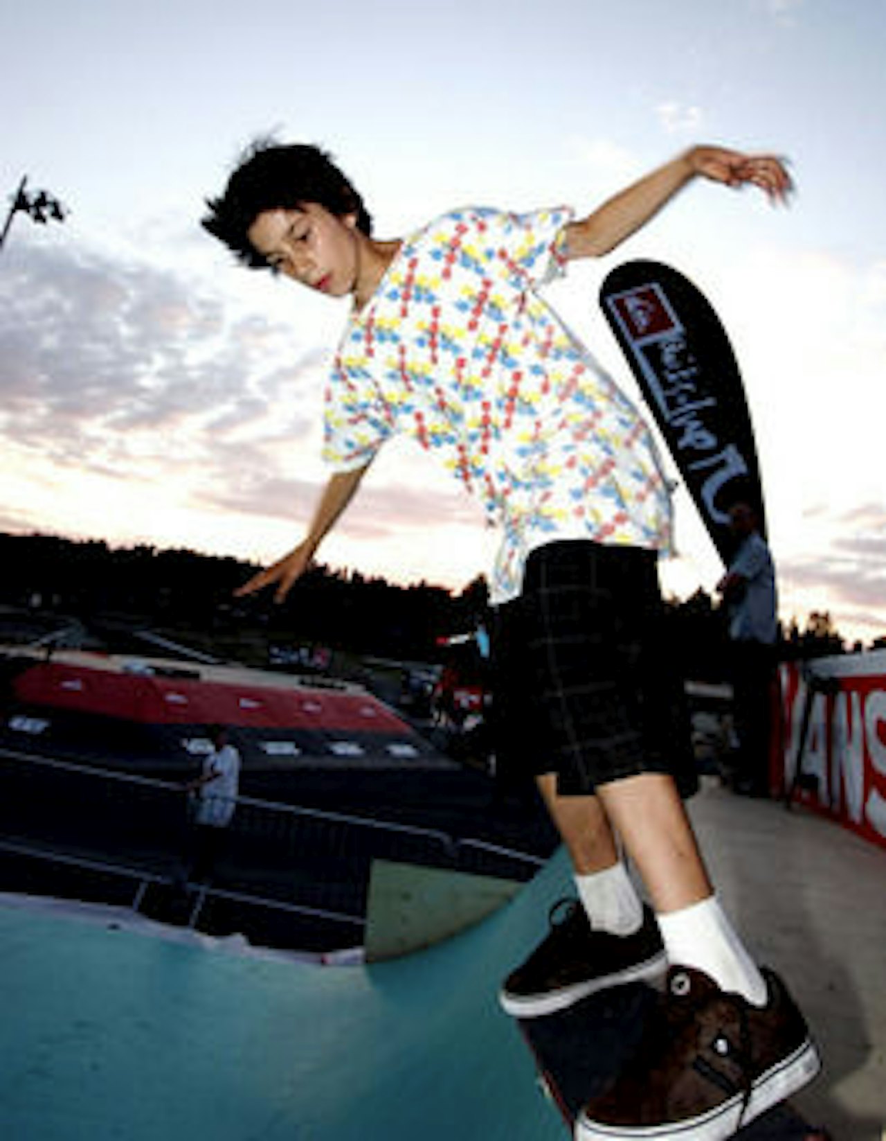 Daniel Spiro varmer opp i minirampen torsdag kveld. Foto: Are Tallaksrud Daniel Spiro varmer opp i minirampen torsdag kveld. Foto: Are Tallaksrud