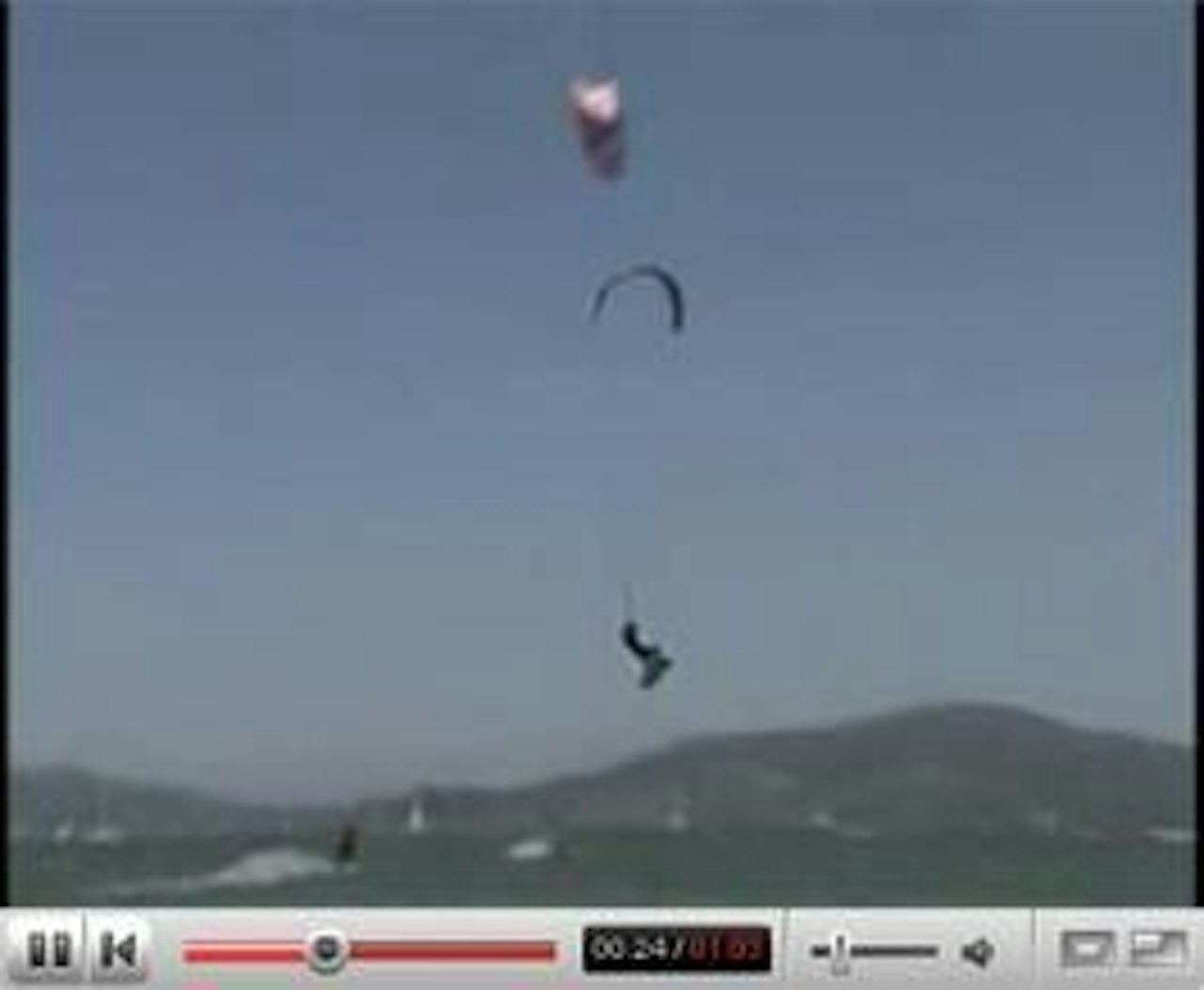 Jesse Richman satte verdensrekord med 22 sekunder hangtime. Jesse Richman satte verdensrekord med 22 sekunder hangtime.