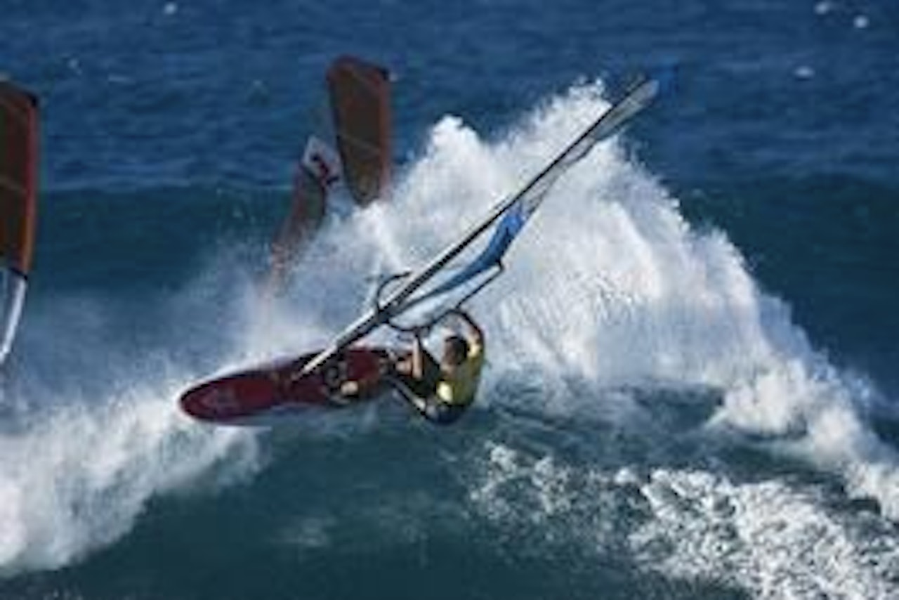 Kevin Pritchard er PWA 2006 World Wave sailing Champion Foto: PWA / John Carter Kevin Pritchard er PWA 2006 World Wave sailing Champion Foto: PWA / John Carter