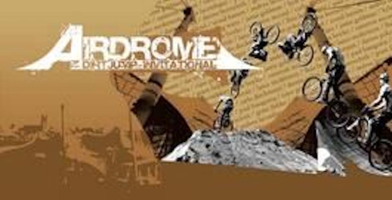 SIDEN 1999: Airdrome arrangeres for åttende gang. SIDEN 1999: Airdrome arrangeres for åttende gang.