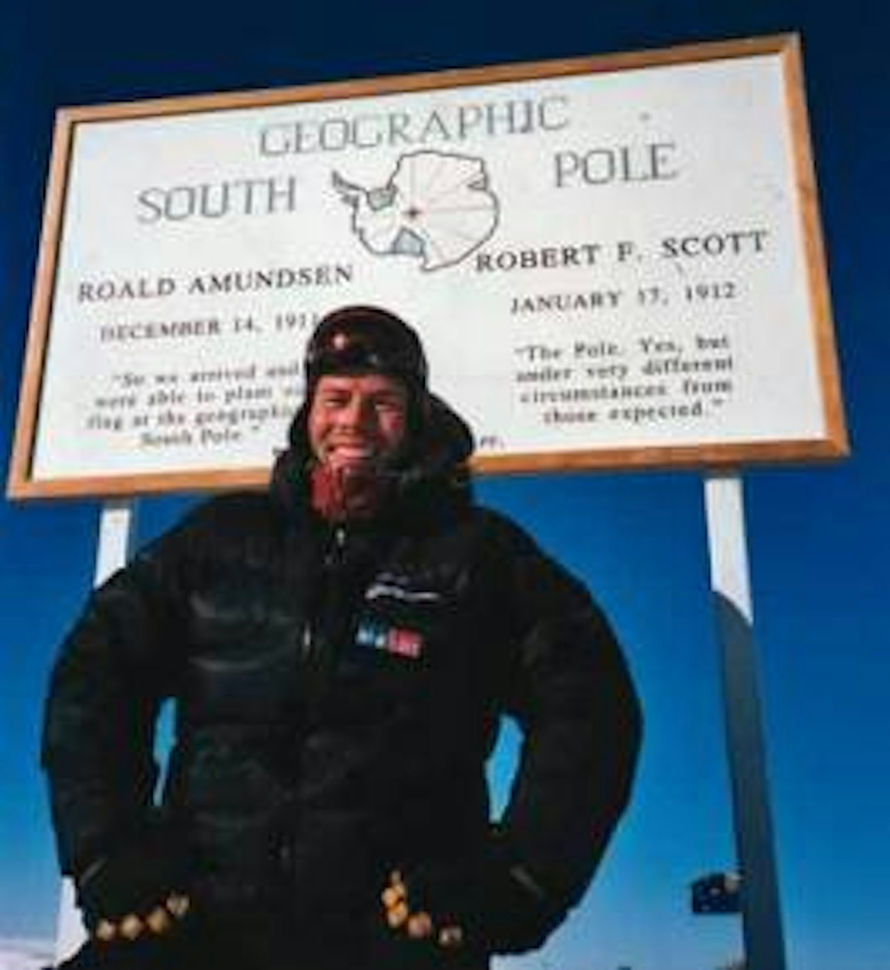 Den glade kokken på sydpolpunktet. Bilde fra en tidligere ekspedisjon. Den glade kokken på sydpolpunktet. Bilde fra en tidligere ekspedisjon.