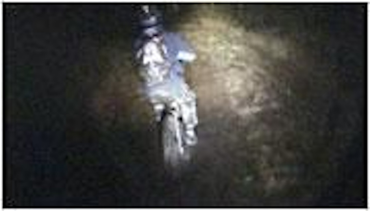 FILM I FARTA: Rufus foran og Tallak med helmetcam bak FILM I FARTA: Rufus foran og Tallak med helmetcam bak