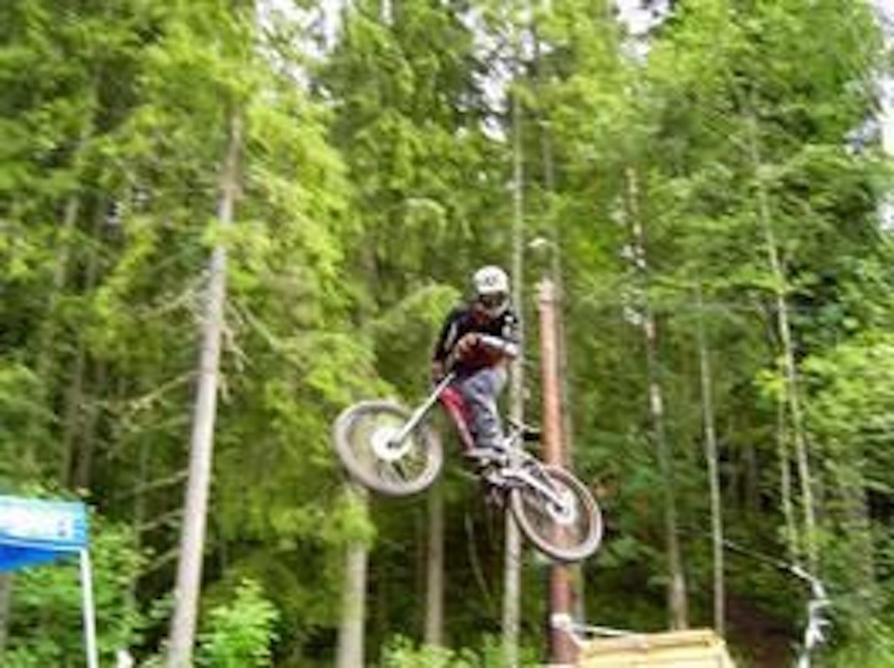 Karl Inge Nordeide på vei over målstreken. Bilde: Privat. Karl Inge Nordeide på vei over målstreken. Bilde: Privat.