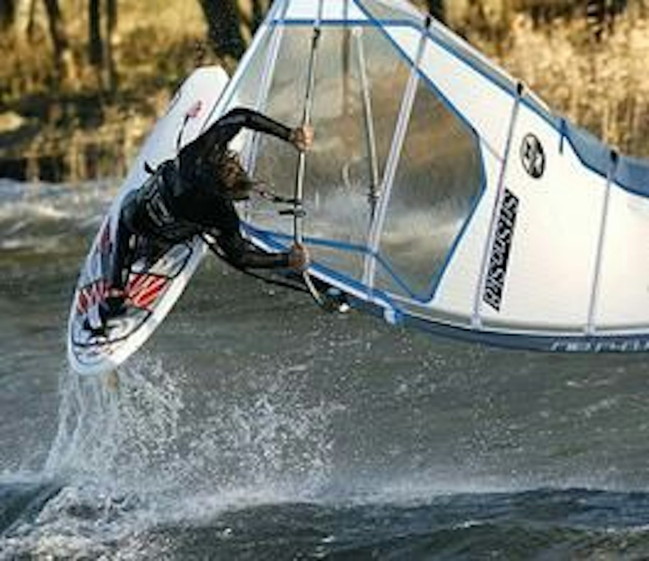 BRA TRØKK: Ikke maksimale triksforhold, men mange ga gass likevel. Foto: Nils-Erik Bjørholt BRA TRØKK: Ikke maksimale triksforhold, men mange ga gass likevel. Foto: Nils-Erik Bjørholt