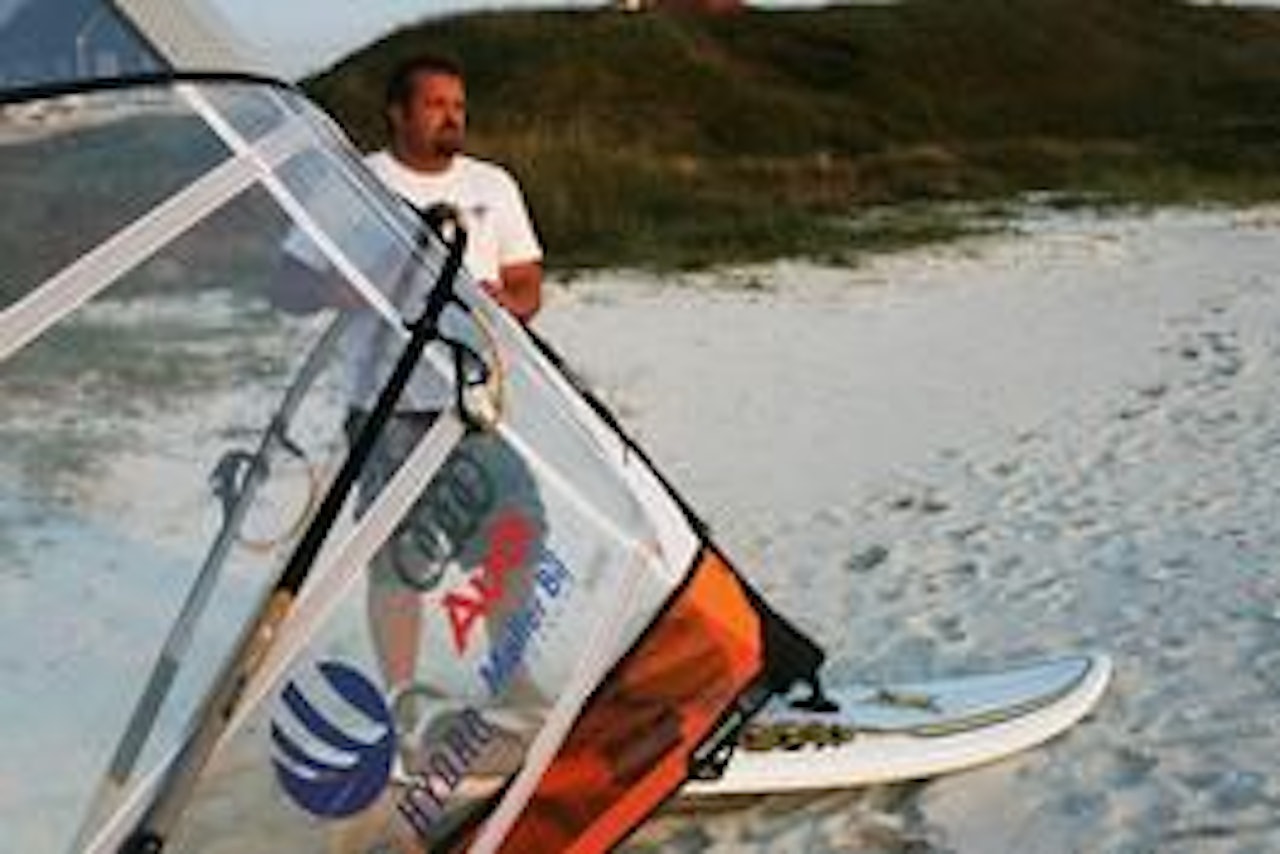 Morten Knutsen skal på rekordjakt til Namibia Morten Knutsen skal på rekordjakt til Namibia