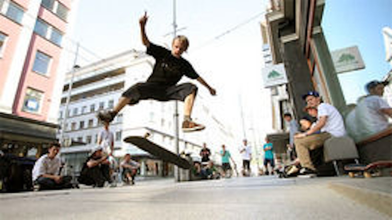 Christian Magnus Brekke besitter den nye verdensrekorden i kickflips. Foto: Syvfjellmedia.no Christian Magnus Brekke besitter den nye verdensrekorden i kickflips. Foto: Syvfjellmedia.no