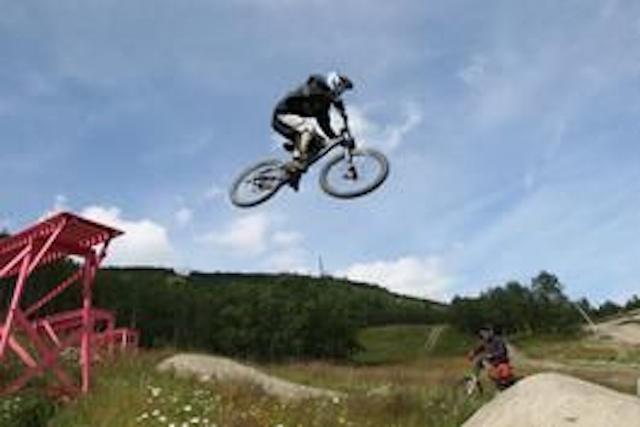 ARTIG LELL: På Geilo slipper du allikevel å trille opp for å leke. Foto: Simen Berg ARTIG LELL: På Geilo slipper du allikevel å trille opp for å leke. Foto: Simen Berg