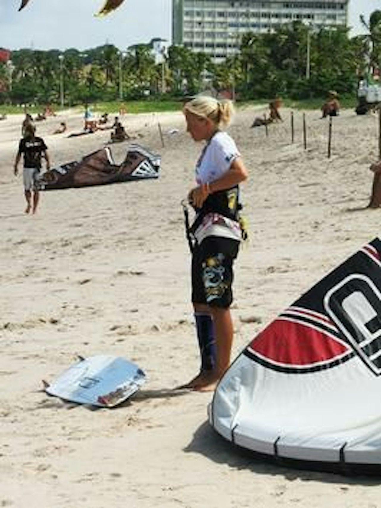 Kari Schibevaag på plass i PKRA - world cup i kitesurfing Kari Schibevaag på plass i PKRA - world cup i kitesurfing