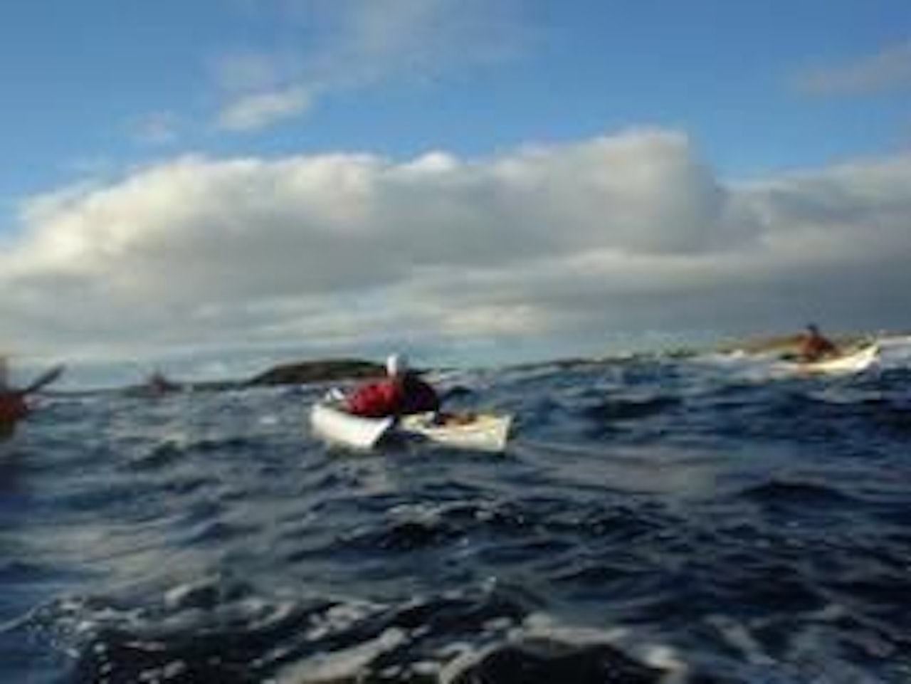 Storhavet utenfor Bremanger byr på fine bølger! Storhavet utenfor Bremanger byr på fine bølger!
