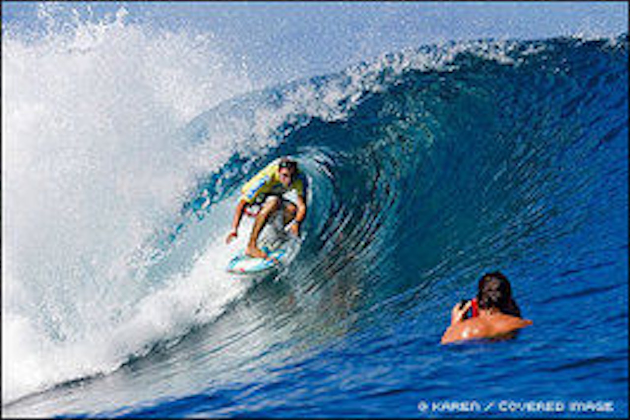 Forventningene er store til monsterbølgen på Tahiti. Spenningen er til å ta og føle på. Forventningene er store til monsterbølgen på Tahiti. Spenningen er til å ta og føle på.