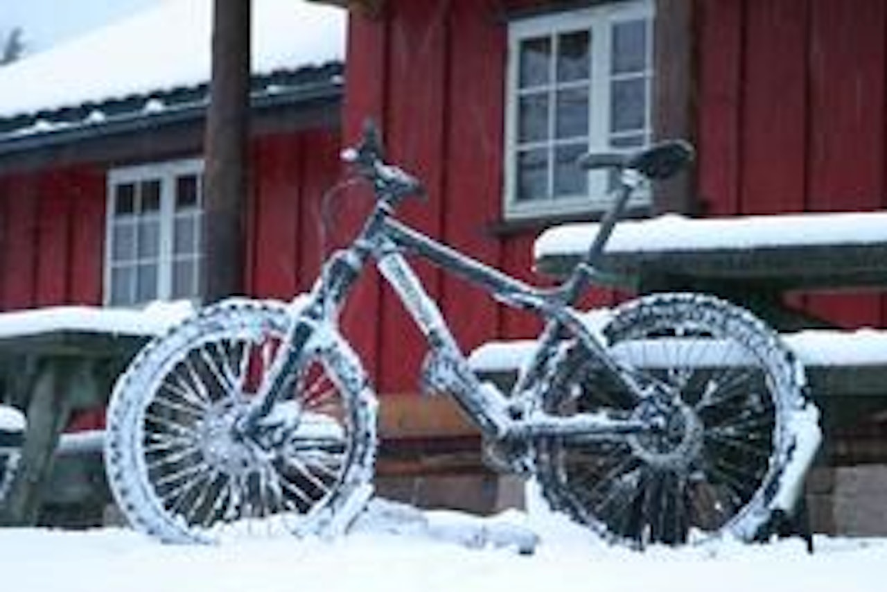 FIN FARGE: Noen cm med snø skjerper oppmerksomheten. Foto: Simen Berg FIN FARGE: Noen cm med snø skjerper oppmerksomheten. Foto: Simen Berg
