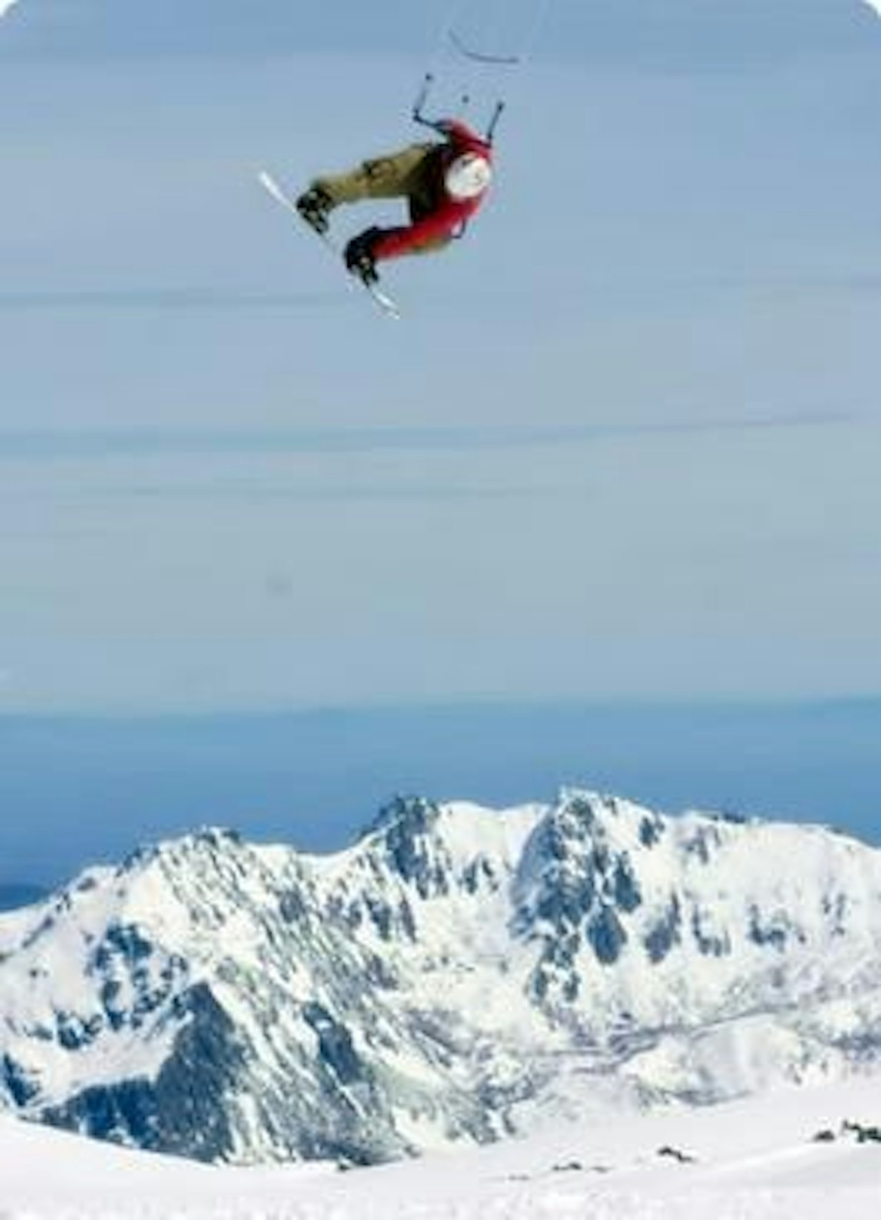 Haukeliseter kitesamling inviterer alt fra nybegynner til ekspert. Her er Remi Meum i tynn fjelluft. Haukeliseter kitesamling inviterer alt fra nybegynner til ekspert. Her er Remi Meum i tynn fjelluft.