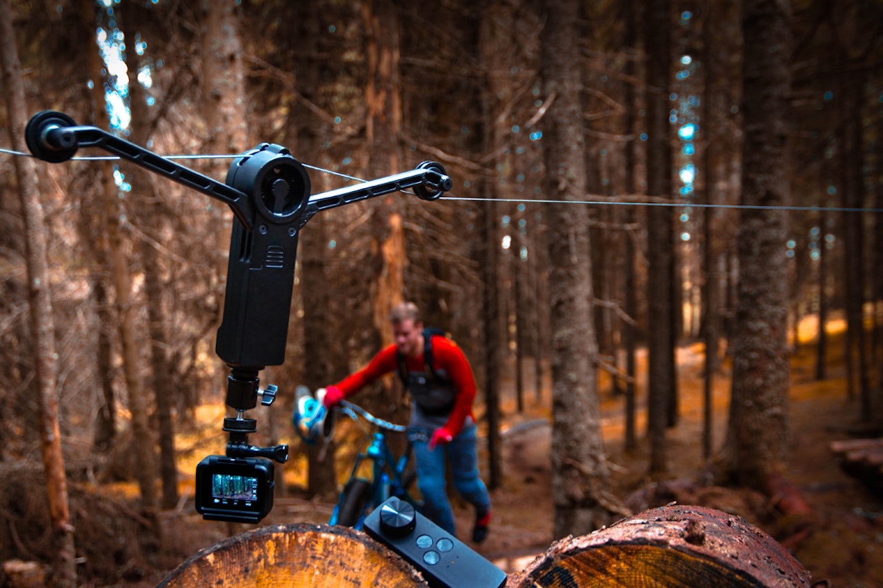 NORSK OPPFINNELSE: Wiral er rimelig, enkel i bruk og klarer ting du bare kan glemme å få til med drone. Foto: Privat NORSK OPPFINNELSE: Wiral er rimelig, enkel i bruk og klarer ting du bare kan glemme å få til med drone. Foto: Privat