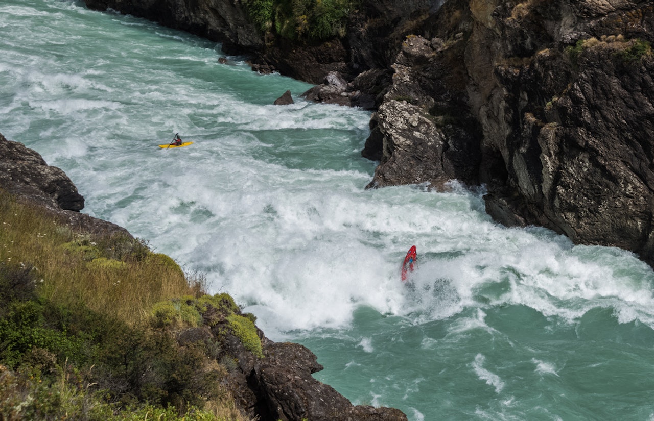 SVÆRT: Rio Baker er ikke til å spøke med – stort vann og enorme stryk. Og kolossalt bra elvepadling. Foto: Halvor Heggem SVÆRT: Rio Baker er ikke til å spøke med – stort vann og enorme stryk. Og kolossalt bra elvepadling. Foto: Halvor Heggem