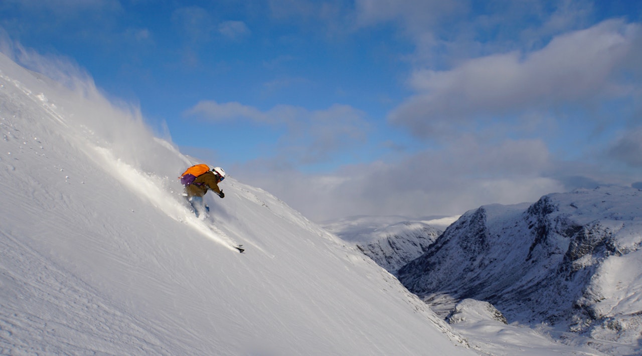 DYP SESONGSTART: Mange fikk sesongens første svinger på Lom skifestival sist helg. Skiføret var det lite å utsette på! DYP SESONGSTART: Mange fikk sesongens første svinger på Lom skifestival sist helg. Skiføret var det lite å utsette på!