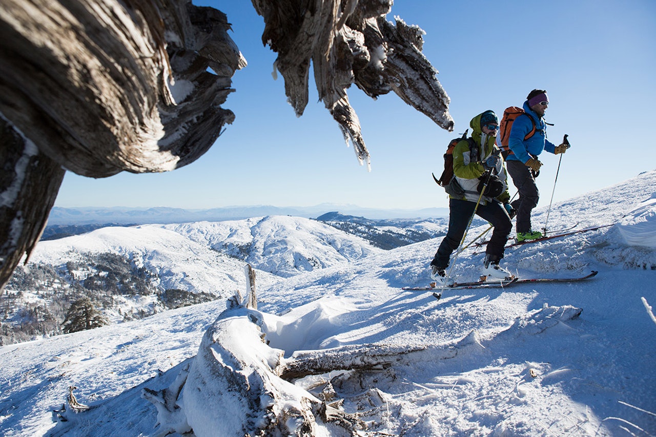 GÅ TOPPTURER: Å gå en eller flere toppturer - helst med venner - er et av punktene. Foto: Tore Meirik GÅ TOPPTURER: Å gå en eller flere toppturer - helst med venner - er et av punktene. Foto: Tore Meirik