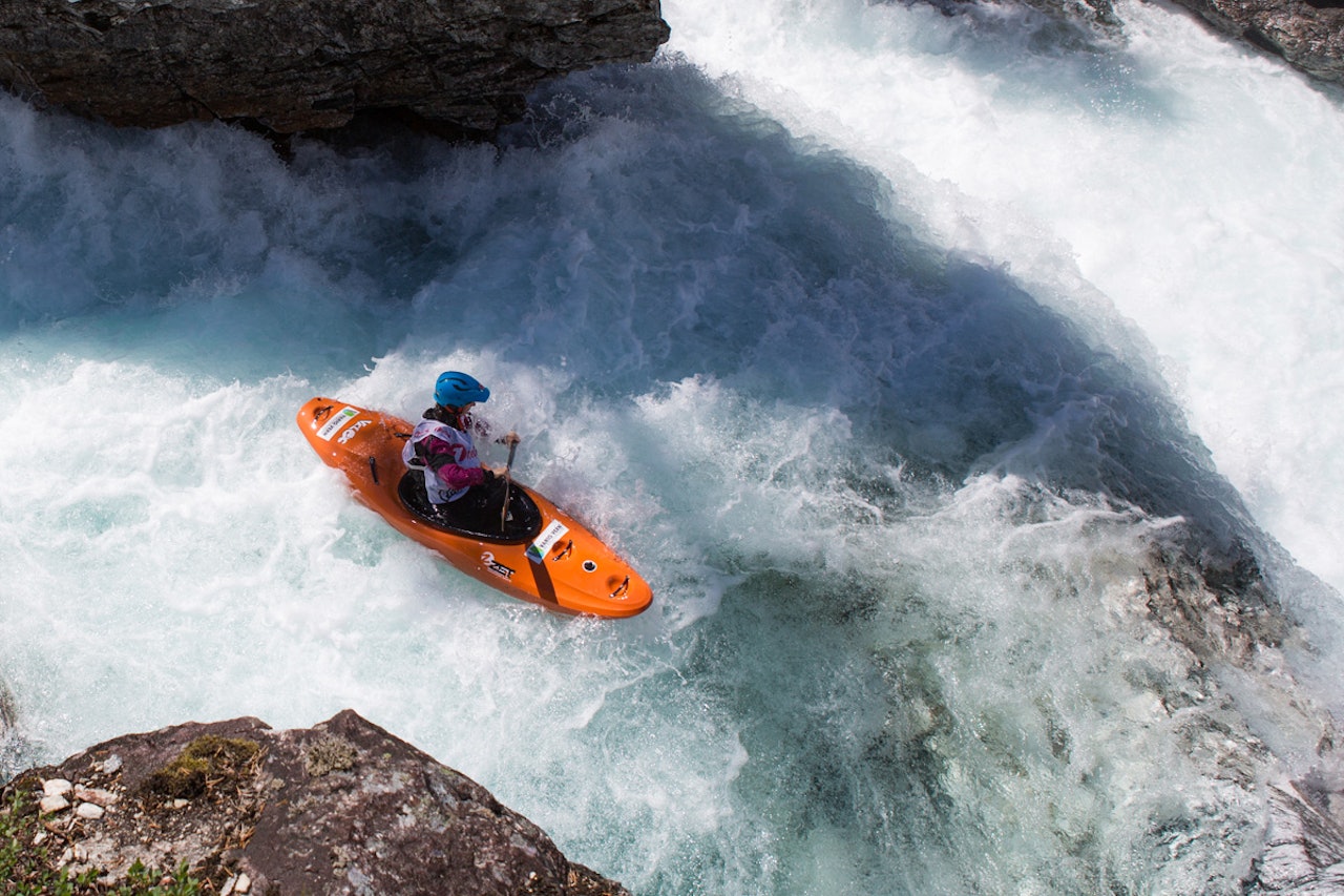 ELVEPADLER: Silje Skorve Paulsen er selv aktiv elvepadler. Her fra Brandsethelva. Foto: Tore Meirik ELVEPADLER: Silje Skorve Paulsen er selv aktiv elvepadler. Her fra Brandsethelva. Foto: Tore Meirik