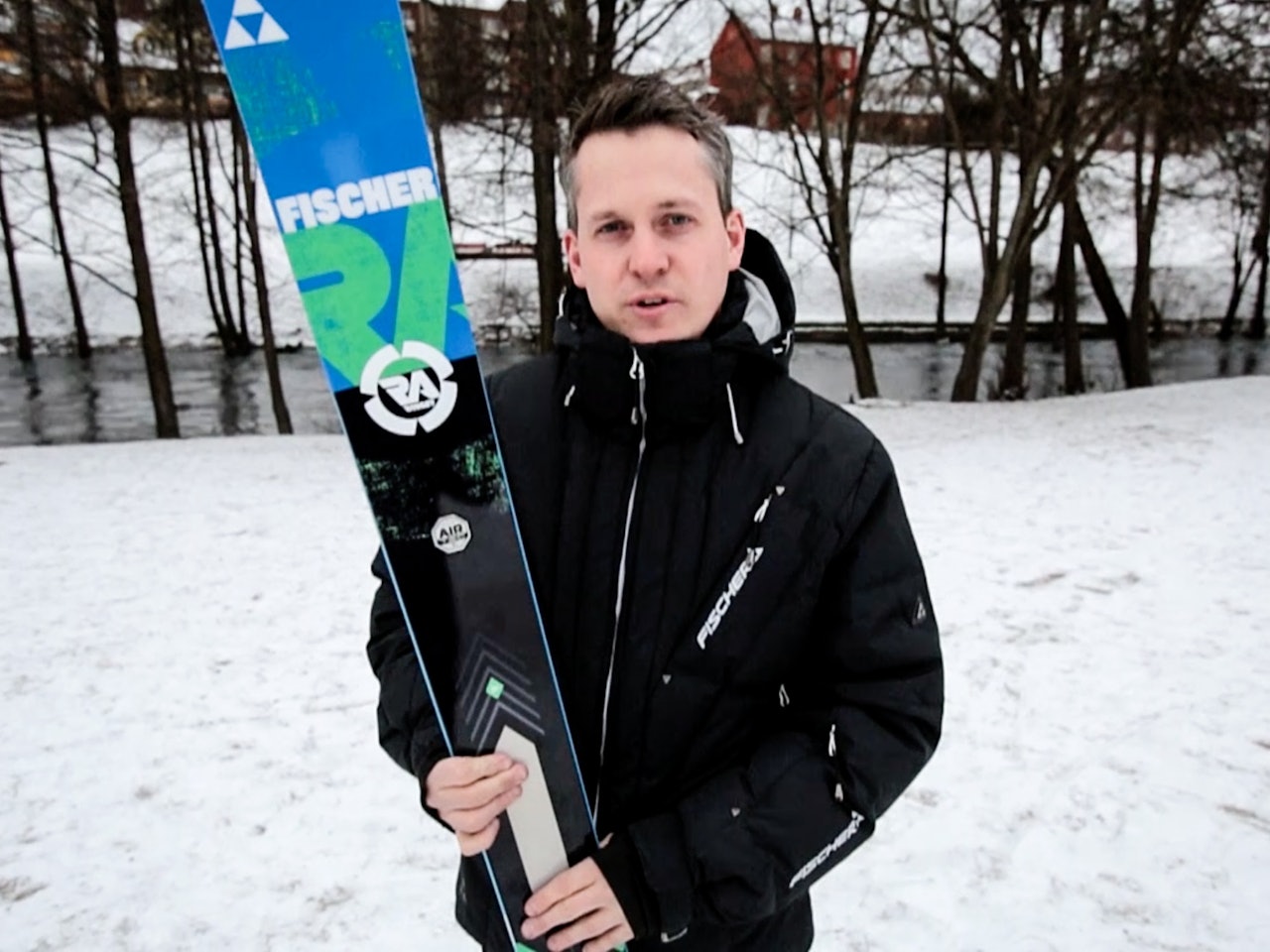 IMPORTØREN: Anders Høegh i Fischer Norge har litt av hvert å si om den nye Ranger-skia. Foto: Christian Nerdrum