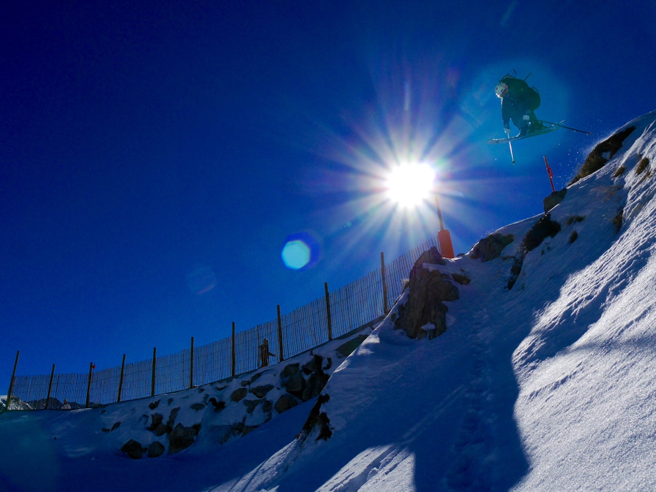 Synnøve i eit hopp i dag. Synnøve i eit hopp i dag.