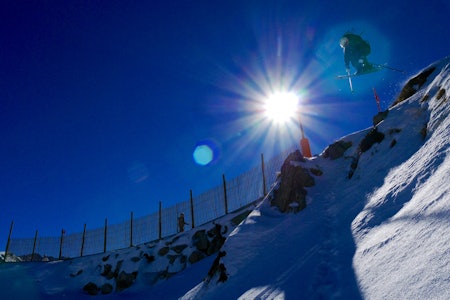 Synnøve i eit hopp i dag. Synnøve i eit hopp i dag.