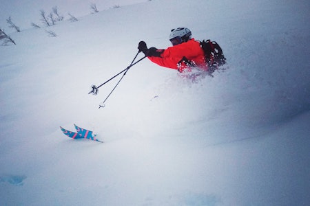 VÅTT: Myrkdalen var vått og fuktig, men leverte god kjøring. Her med Fri Flyts Anders Kunze Juul-Dam. Foto: Olav Tarjei Valebjørg VÅTT: Myrkdalen var vått og fuktig, men leverte god kjøring. Her med Fri Flyts Anders Kunze Juul-Dam. Foto: Olav Tarjei Valebjørg