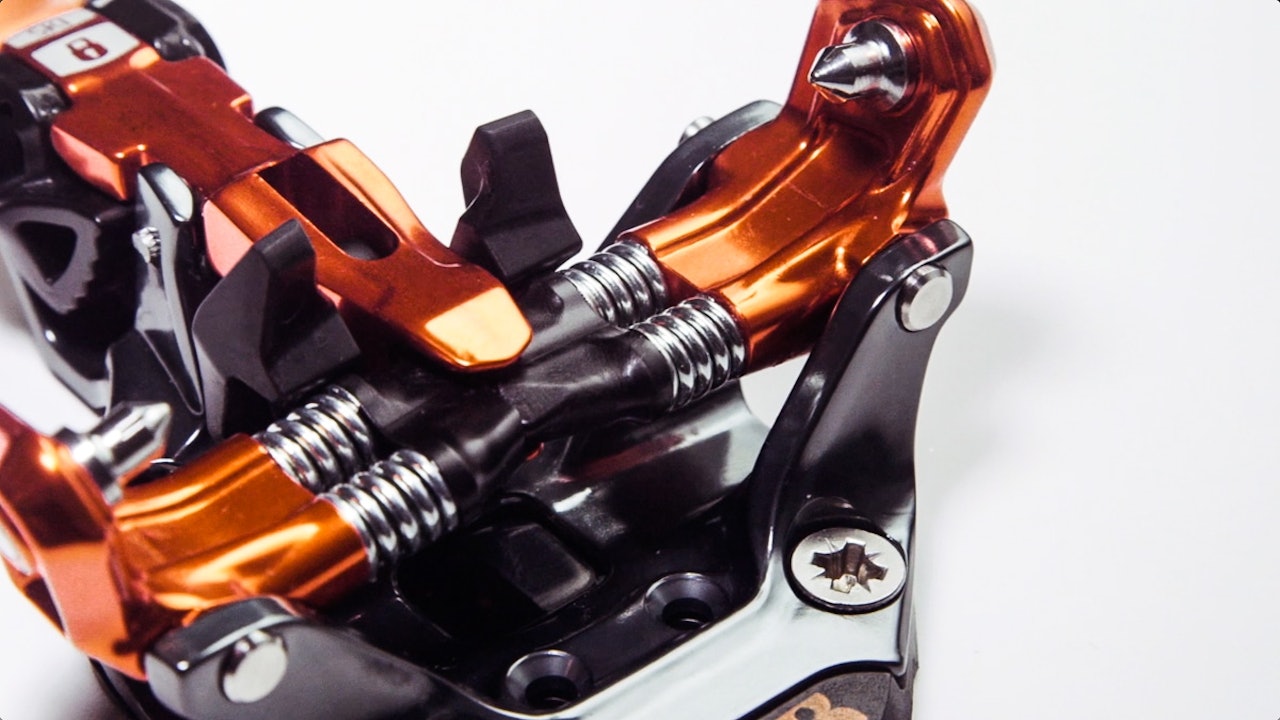 ION: Kraftig og lett. Isåfall blir det et bra alternativ til den tyngre Beast-bingingen fra Dynafit. ION: Kraftig og lett. Isåfall blir det et bra alternativ til den tyngre Beast-bingingen fra Dynafit.