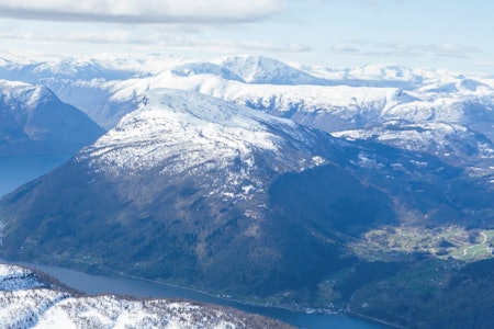 Molden sett fra vest. Foto: Espen Schive. / Trygge toppturer. Molden sett fra vest. Foto: Espen Schive. / Trygge toppturer.