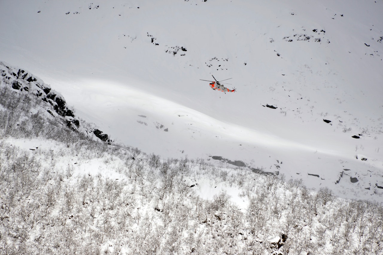 SKREDFAREVARSEL: Når familien Hansen flyr til Molde til vinteren for å dra på topptur, så kan det hende at de tilfeldigvis drar dit skredfaren er størst. Varslet på varsom.no må gi dem høyeste forventede skredfaregrad i varslingsområdet, og ikke en mulig lavere faregrad som begrunnes i at den har større geografisk gyldighet, skriver kronikkforfatter Kjetil Brattlien. Foto: Ludvig Killingberg SKREDFAREVARSEL: Når familien Hansen flyr til Molde til vinteren for å dra på topptur, så kan det hende at de tilfeldigvis drar dit skredfaren er størst. Varslet på varsom.no må gi dem høyeste forventede skredfaregrad i varslingsområdet, og ikke en mulig lavere faregrad som begrunnes i at den har større geografisk gyldighet, skriver kronikkforfatter Kjetil Brattlien. Foto: Ludvig Killingberg