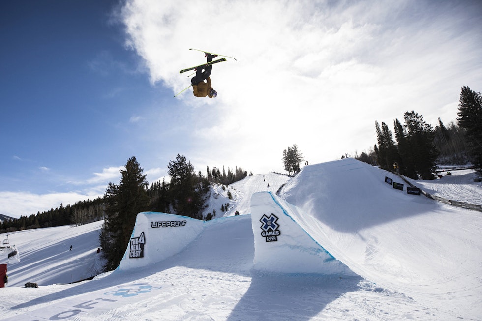 GULLGROSSIST: Øystein har fem X Games-medaljer i tillegg til OL-gullet. To av medaljene fra X Games er gull. Foto: RedBull Øystein Bråten