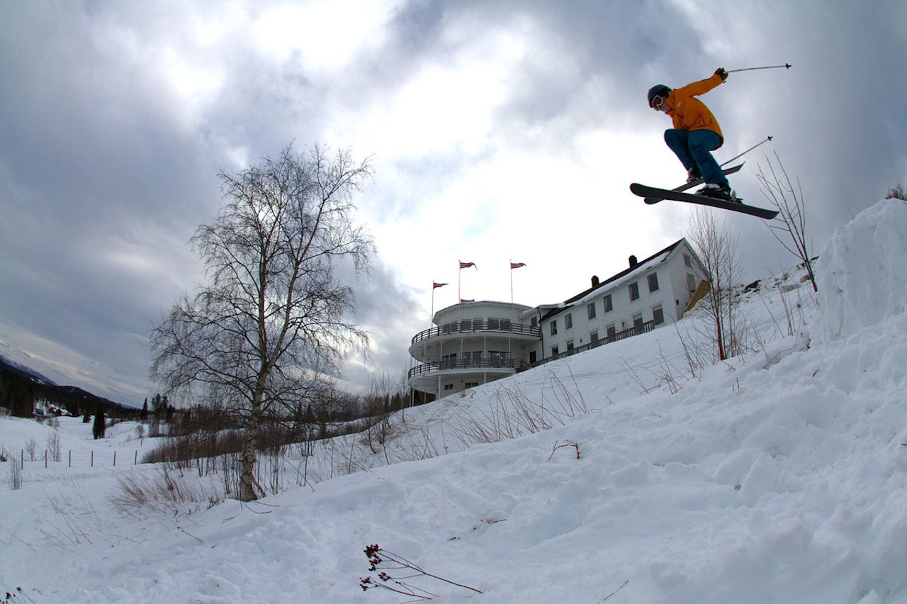 PÅ TUR MED JUNIOR: Kjetil Volent har fått øya opp for parkkjøring og hopping etter at familelivet tvinga fram nye interesser. Her drar sønnen Oskar (8) i bymarka utenfor Trondheim. Foto: Kjetil Volent PÅ TUR MED JUNIOR: Kjetil Volent har fått øya opp for parkkjøring og hopping etter at familelivet tvinga fram nye interesser. Her drar sønnen Oskar (8) i bymarka utenfor Trondheim. Foto: Kjetil Volent