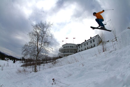 PÅ TUR MED JUNIOR: Kjetil Volent har fått øya opp for parkkjøring og hopping etter at familelivet tvinga fram nye interesser. Her drar sønnen Oskar (8) i bymarka utenfor Trondheim. Foto: Kjetil Volent PÅ TUR MED JUNIOR: Kjetil Volent har fått øya opp for parkkjøring og hopping etter at familelivet tvinga fram nye interesser. Her drar sønnen Oskar (8) i bymarka utenfor Trondheim. Foto: Kjetil Volent