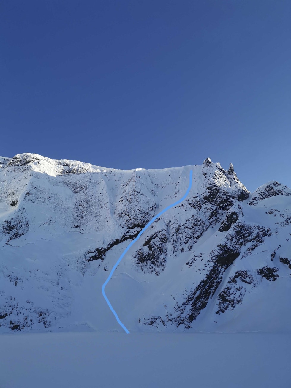 LINJA: Westgaards og Enersen linje på Storetinden. Storetinden Sunnmøre