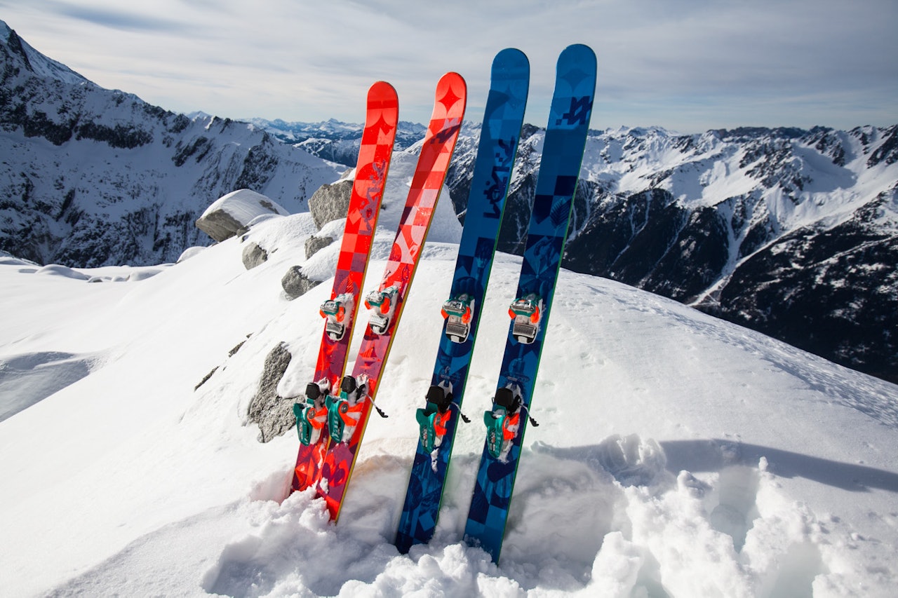 ETT, TO: Völkl åpner opp for et nytt marked med de nye skiene One og Two. Akrobatiske puddertryner vil sette pris på tapring i tupp og tail. Bilde: Christian Nerdrum