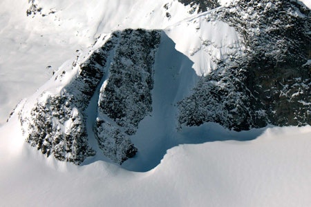 Stølsmaradalstinden frå aust. / Toppturar i Sogn. Stølsmaradalstinden frå aust. / Toppturar i Sogn.