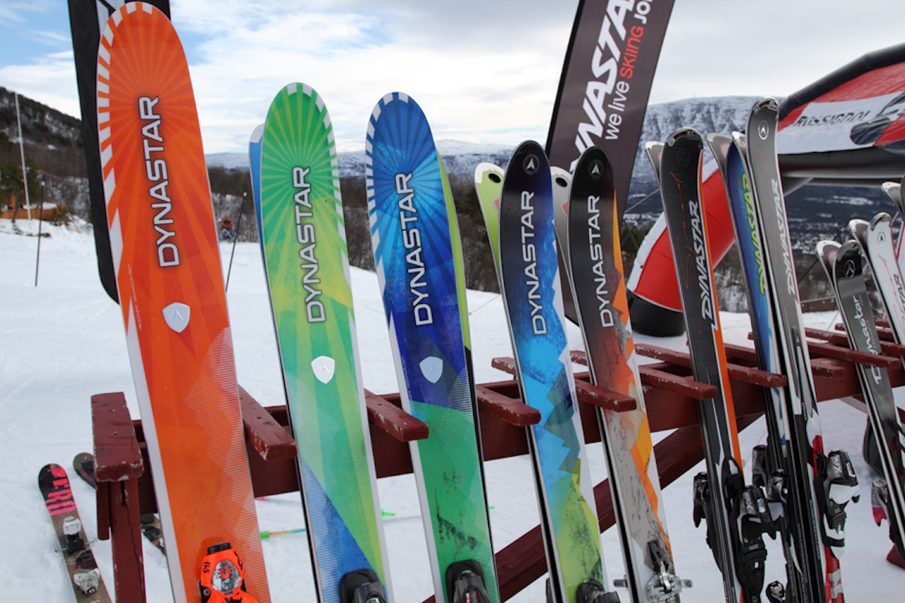 CHAM-SERIEN: Dynastar satser tungt på sin splitter nye serie frikjørings- og toppturserie Cham foran neste vinter. Foto: Tore Meirik CHAM-SERIEN: Dynastar satser tungt på sin splitter nye serie frikjørings- og toppturserie Cham foran neste vinter. Foto: Tore Meirik