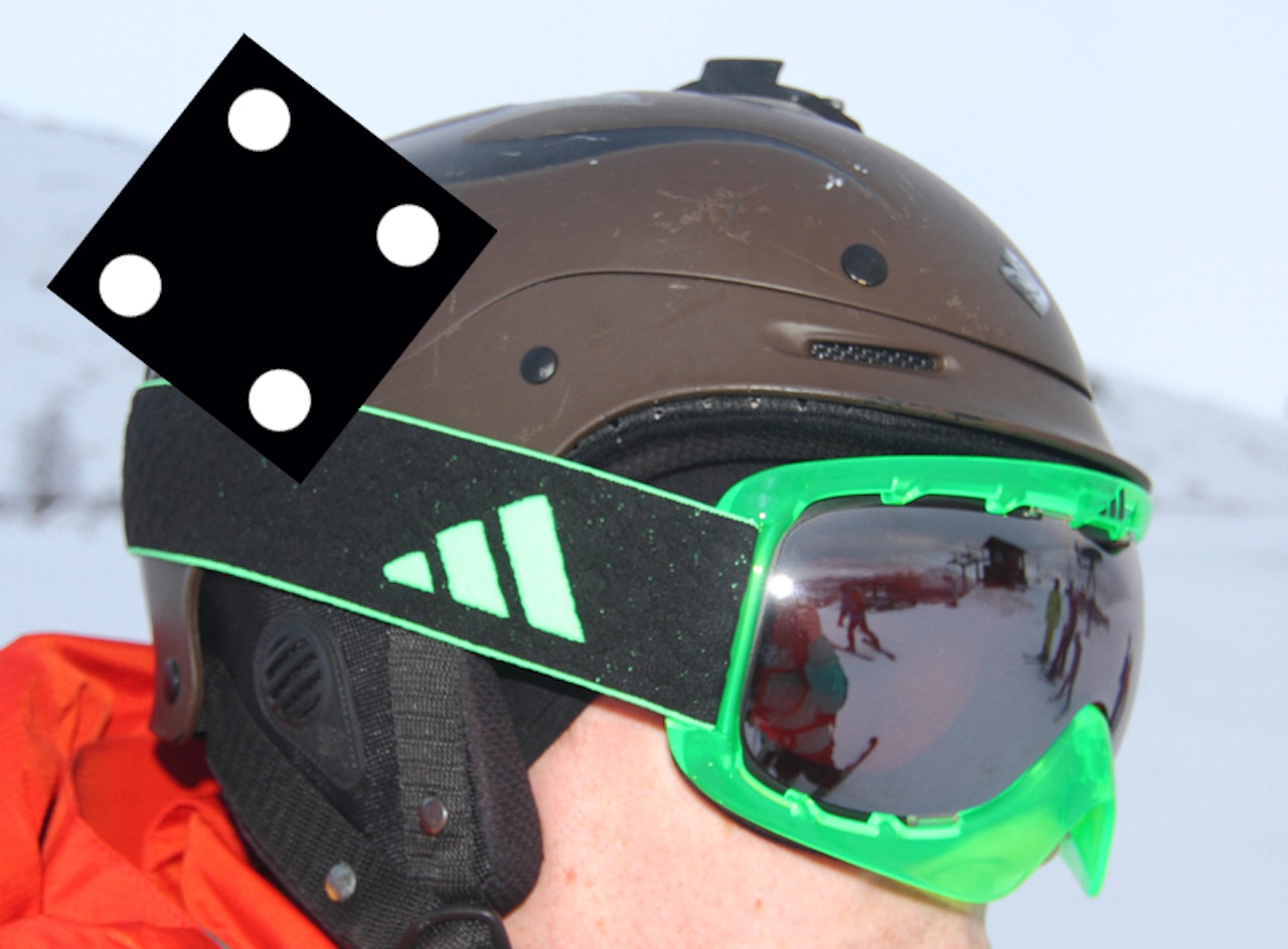 FIRER: Adidas Id2 Pro er kjempebra goggles, men de ville vært enda bedre hvis snø ikke slapp inn mellom glassene.