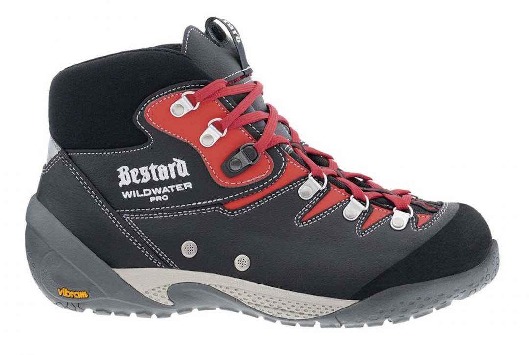 Bestard Wildwater Pro padlesko elvepadling utstyr