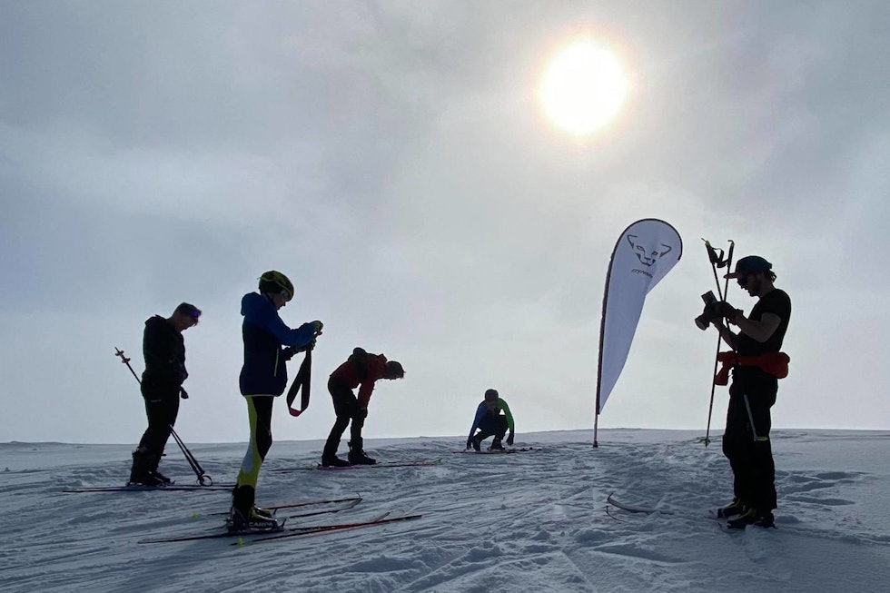FELLESSKAP: Det å gjennomføre de påkrevde 8849 høydemetrene for å få godkjent everestingen går vesentlig lettere i godt selskap. Foto: Frank Holen Tromsø everesting