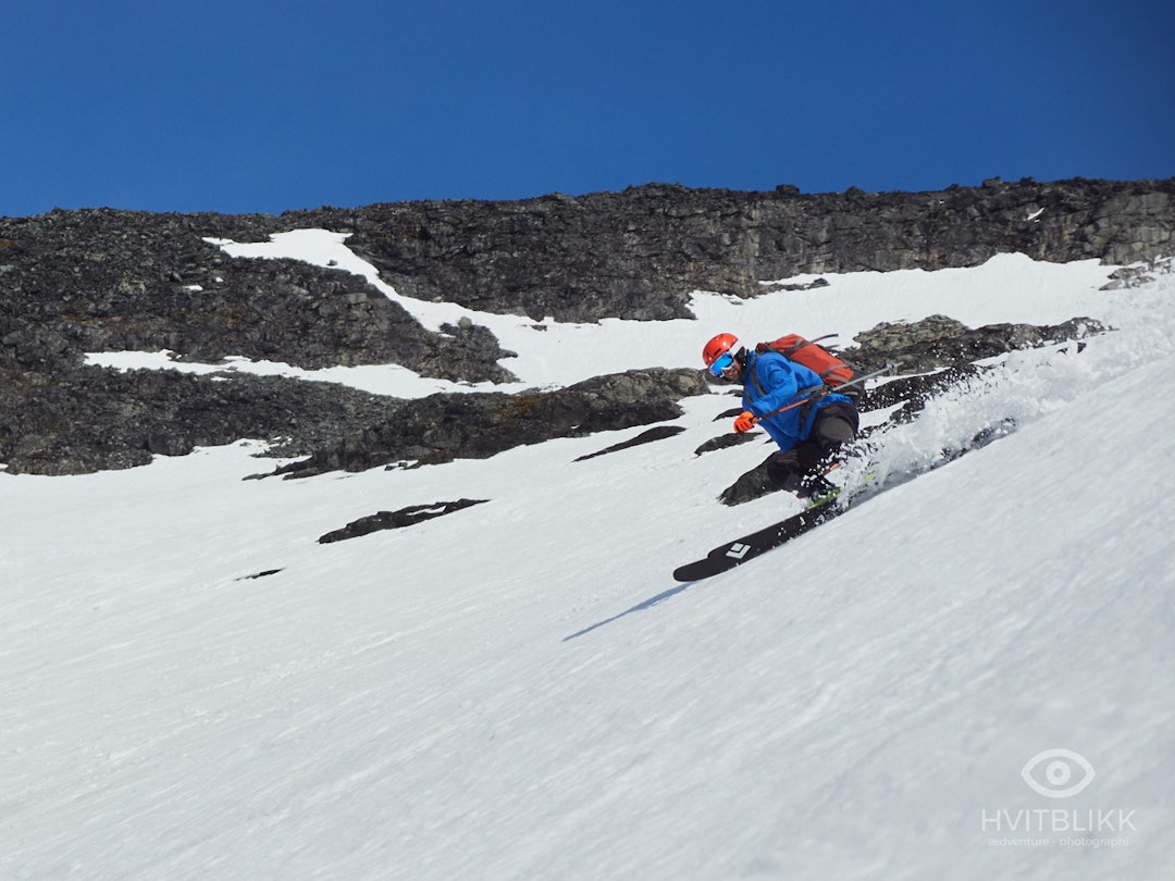 Steindalsnosi_TimmeEllingjord-Hvitblikk_mai-25-2018-15 Steindalsnosi_TimmeEllingjord-Hvitblikk_mai-25-2018-15
