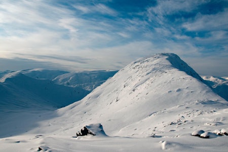 Myrhønna sett frå aust. Foto: Bjørnar Bjørhusdal. / Toppturar i Sogn. Myrhønna sett frå aust. Foto: Bjørnar Bjørhusdal. / Toppturar i Sogn.