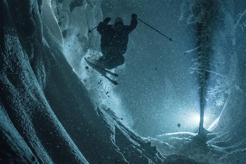 Sig Tveit i Kjøsterudjuvet. Foto: Henning Reinton Drammen skisenter aronsløypa åssiden løypekart skimore åssida alpint snowboard fri flyt guide snowboard ski freeride