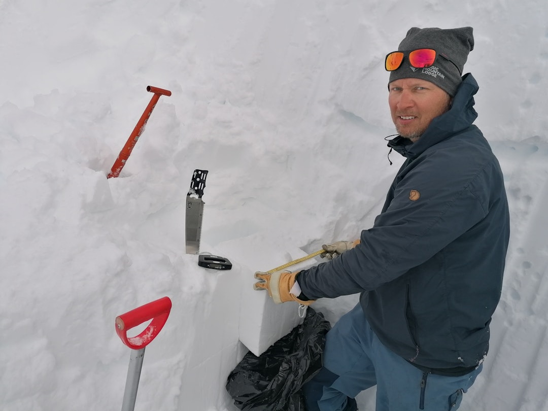SNØ: Det er mildt sagt mye snø i Lyngen nå. Foto: Mountain Magic Lodge Snø Lyngen