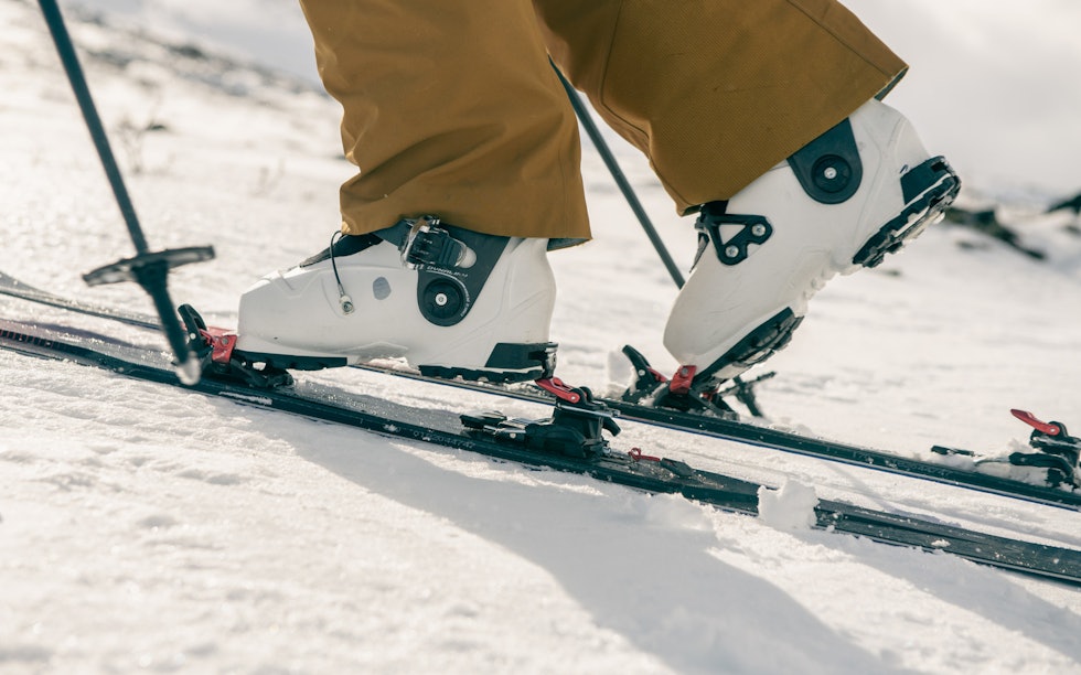 NÅR OG HVOR MYE? Bruk av hælløfteren er et omdiskutert tema blant topptureksperter. Bilde: Hans Kristian Krogh-Hanssen. Hælløfter Heel Lift skitouring when to use it
