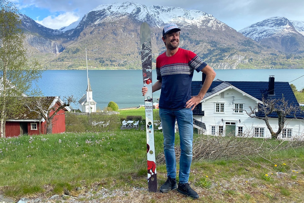 ARRANGERER: De fleste avlyser, men Anders Månum går mot strømmen og arrangerer toppturcamp i helga. Foto: Privat Anders Månum